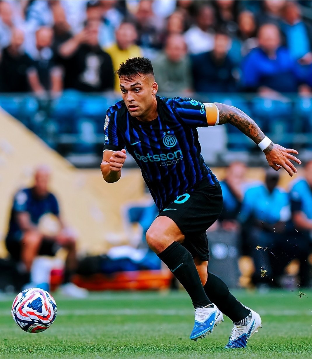 国际米兰翻盘多特蒙德，迪马利亚状态火热