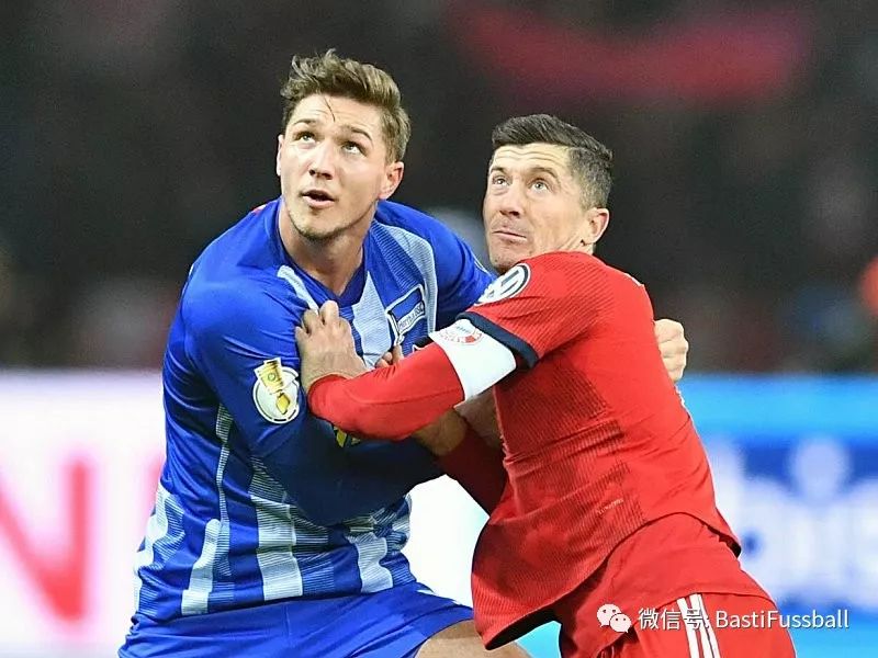 日本队力克德国队，黄鸭组合带队取胜