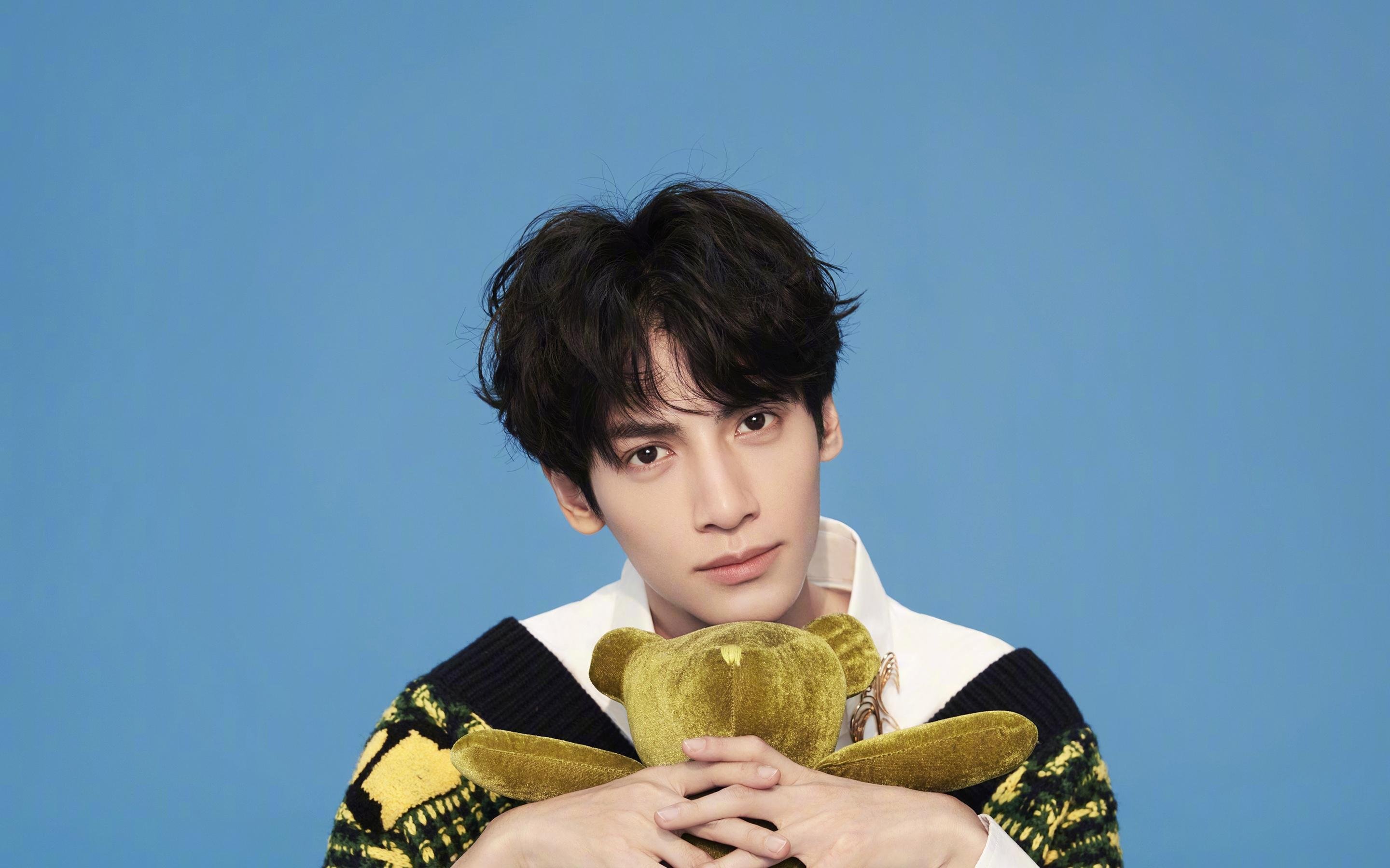 爱游戏下载-佩雷兹逆袭封神之战，梅赛德斯雨夜力克索伯，唯一性奇迹诞生