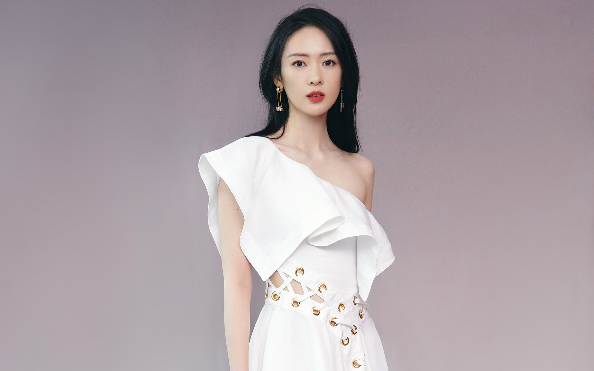 绿茵与丝绸，当库尔图瓦的转换艺术遇见中阿的攻防棋局